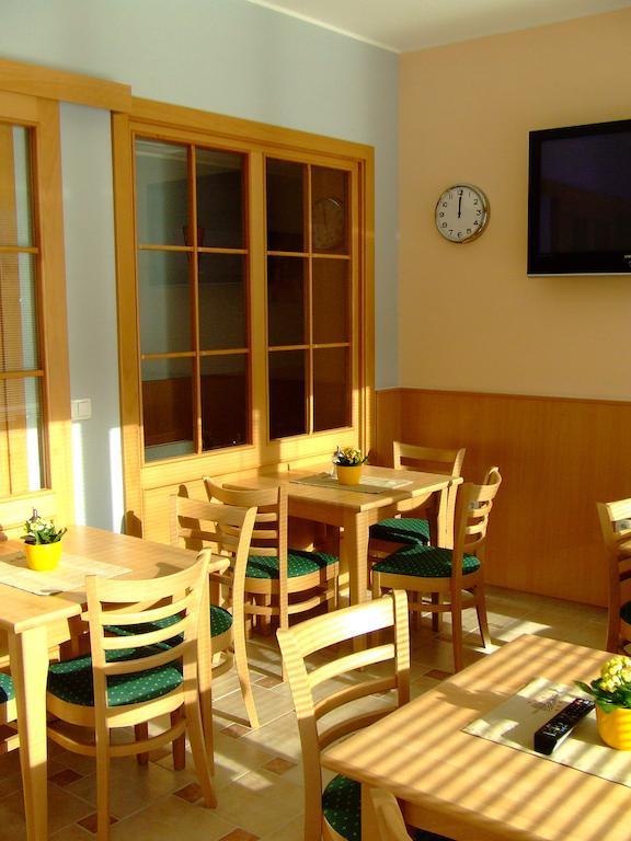 Guest House Pri Gondoli Maribor Ngoại thất bức ảnh