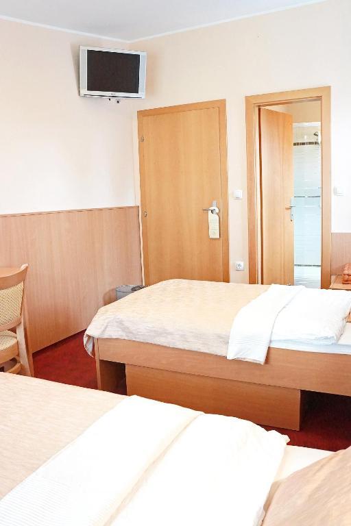 Guest House Pri Gondoli Maribor Ngoại thất bức ảnh